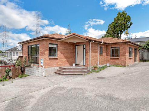 48 Beaubank Road, Kelston