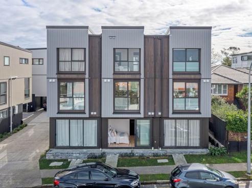 1/16 Williamson Avenue, Belmont