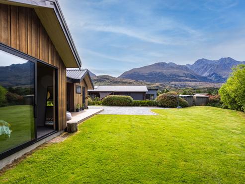 13 Scheelite Avenue, Glenorchy