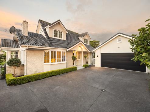992 River Road, Queenwood
