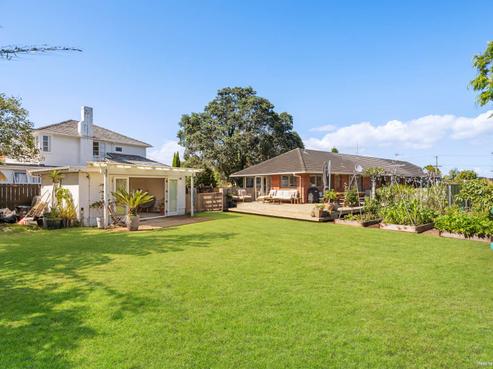 4/236 Lake Road, Hauraki
