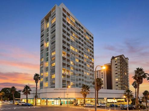 1407/17 Amersham Way, Manukau