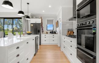 21 Copper Beech Road, Woodend