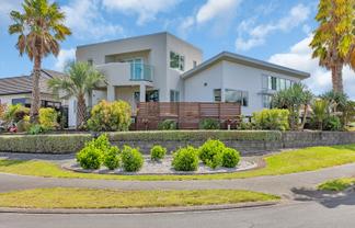 1 Cayman Court, One Tree Point