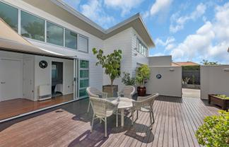 1 Cayman Court, One Tree Point
