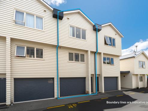 3/49 Henderson Valley Road, Henderson