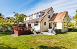 17 Park View Avenue, Feilding