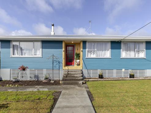 18 Cowling Road, Hurdon