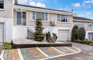 2/50 Pilkington Road, Panmure