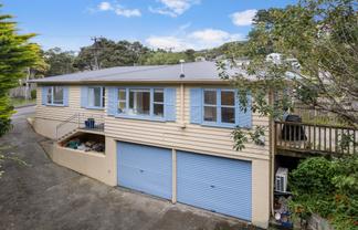 4 Arapiko Street, Johnsonville