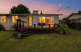 5 Clouston Crescent, Fenton Park