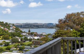 31 Airlie Road, Plimmerton