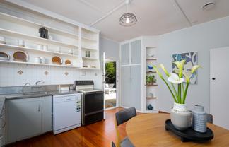 83 Washington Road, Washington Valley