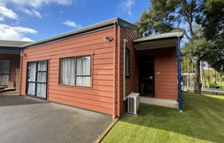 123 Great North Road, Kamo