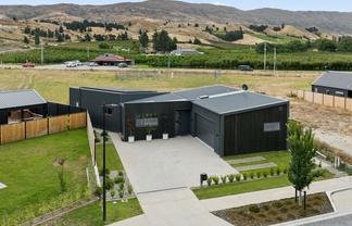 93 Magnum Drive, Cromwell