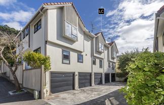 2/2 Goring Street, Thorndon