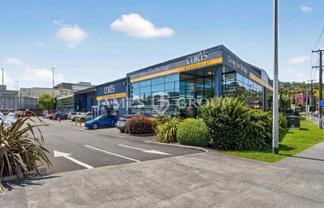 PRIME MOUNT EDEN WAREHOUSE / SHOWROOM