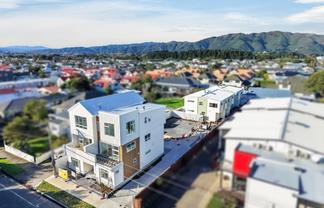 2/46 Cuba Street, Petone