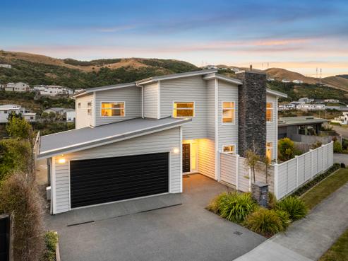 6 Farnworth Terrace, Churton Park