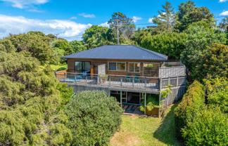 30 Coromandel Road, Oneroa