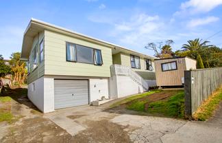 82 Bell Street, Tawa