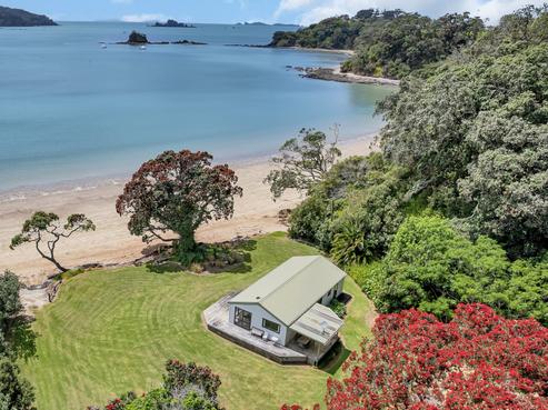 121 Ohawini Road, Oakura Coast
