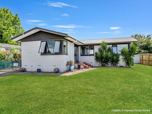 66 Lisa Crescent, Mangakakahi