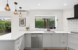 4 Hyatt Grove, Greenmeadows