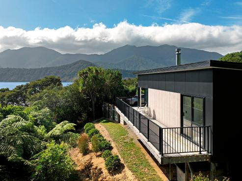 3203 Archers Road, Tennyson Inlet