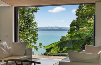 34 Arapito Road, Titirangi