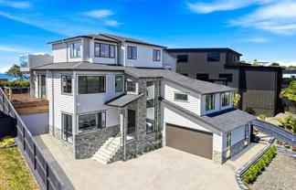 55 Hawaiian Parade, Arkles Bay