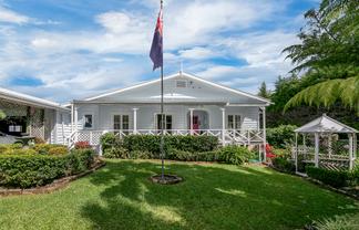355 Ridge Road, Paremoremo