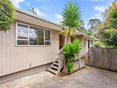 10 Kawaka Street, Titirangi