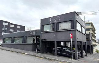 CHARACTER PARNELL SHOWROOM
