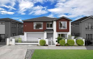 25 Te Kura Road, Flat Bush