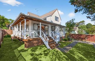 2/36 Gatman Street, Birkdale