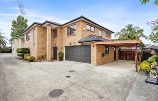 305 Albany Highway, Albany