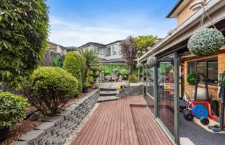 305 Albany Highway, Albany