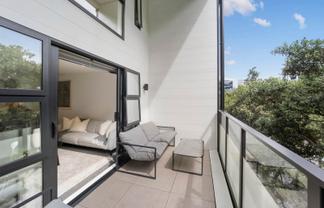 11/8 Dock Street, Auckland Central