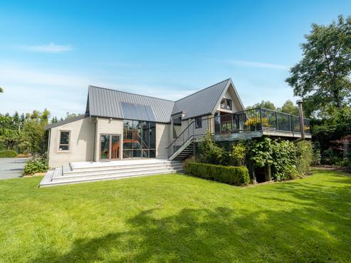 27 Wilcox Road, Tisbury