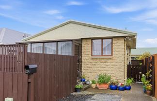 24 New Street, SAINT KILDA