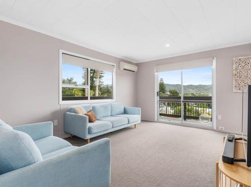 33 Raewyn Street, Morningside