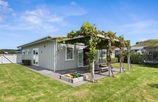 12 Tuamotu Park, Wainui