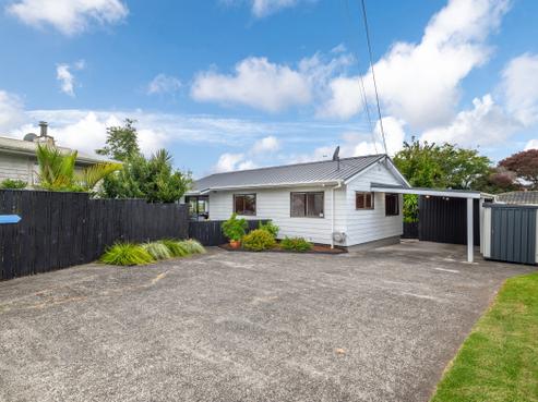 9A Teal Crescent, Beach Haven