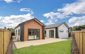 28 Rongoa Maori Way, Pukekohe