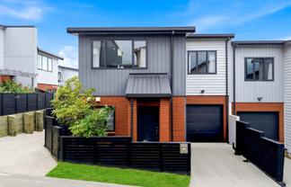 32 Bight Road, Long Bay