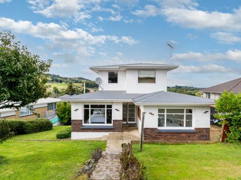 66 Waldron Crescent, Green Island