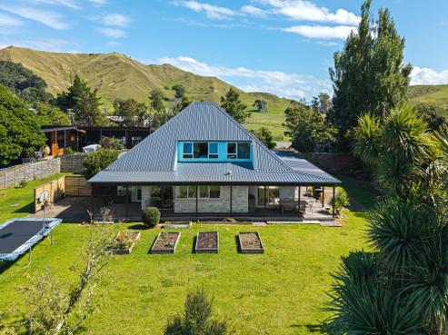 55 Lloyd George Road, Wainui