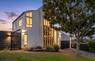 121 Tauranga Place, Orewa