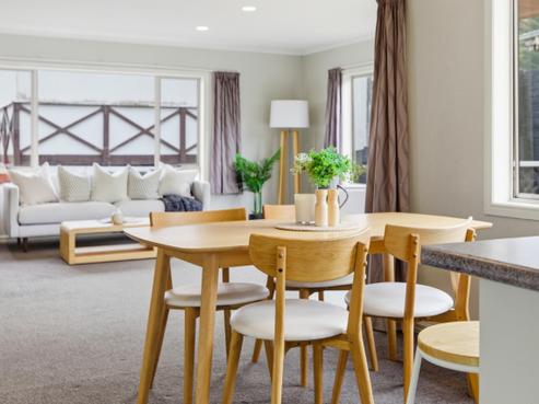 8A The Drive, Brookfield